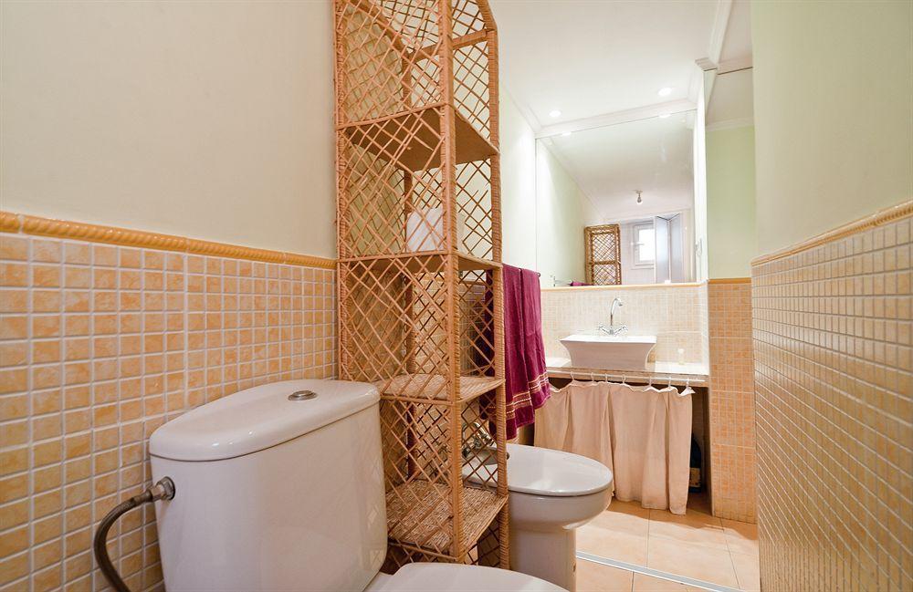 Apartamentos Aqui Me Quedo Мадрид Экстерьер фото
