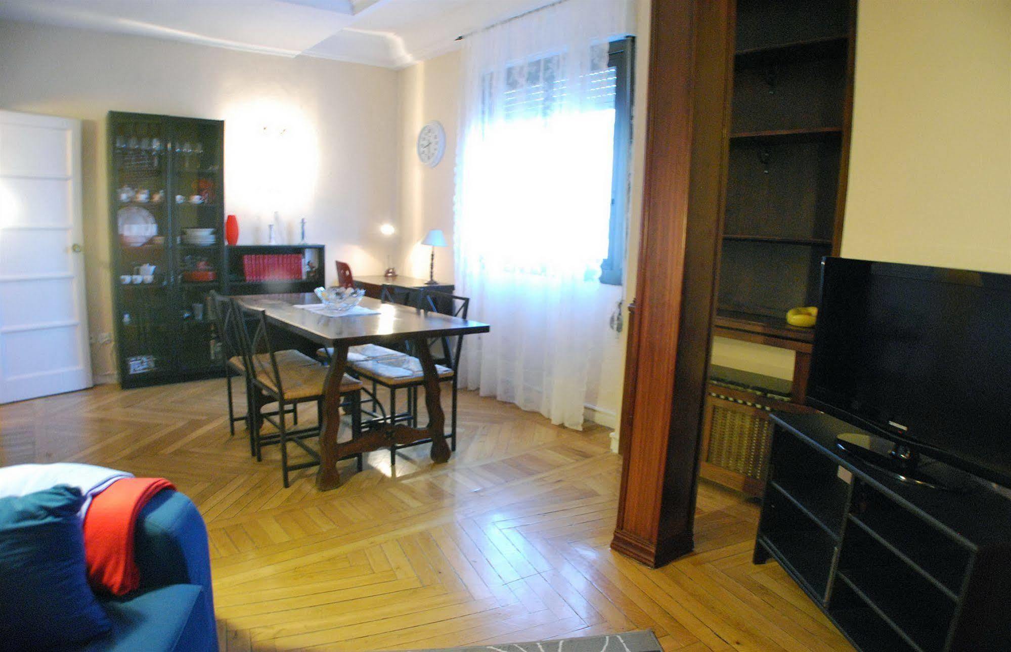 Apartamentos Aqui Me Quedo Мадрид Экстерьер фото